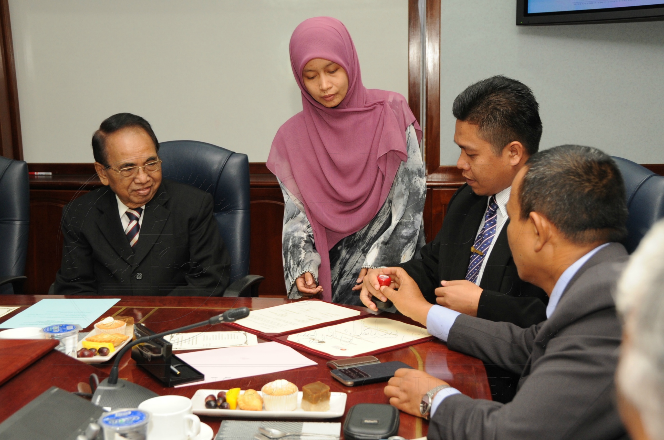 PRO16 6 Mou HAS 7888